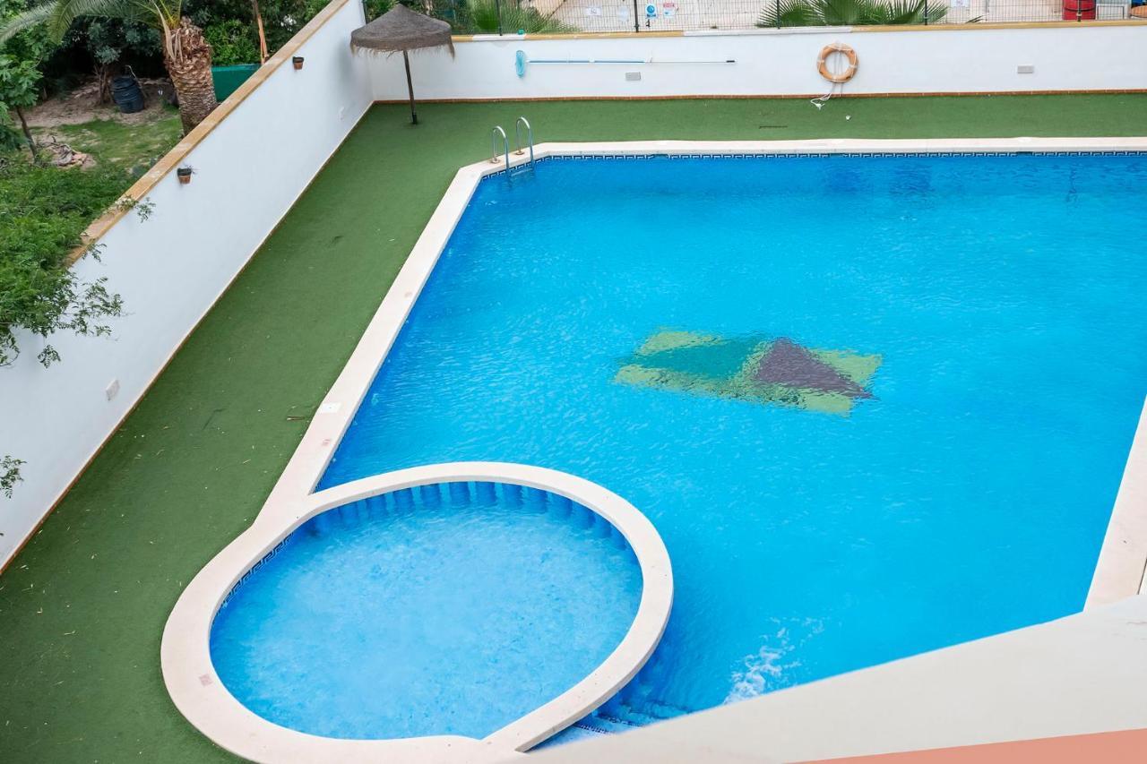 Atico Con Terraza-Solarium Y Piscina 4-6 Personas Wifi A/C Apartment Roda Exterior foto
