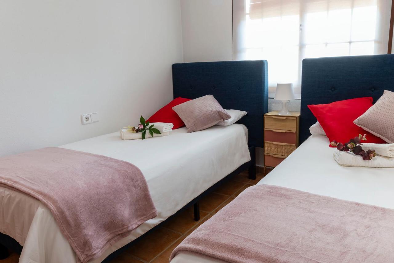 Atico Con Terraza-Solarium Y Piscina 4-6 Personas Wifi A/C Apartment Roda Exterior foto
